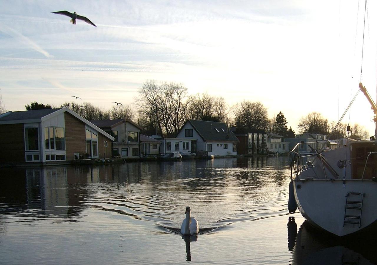 Watervilla-Albertje Amsterdam Exterior foto
